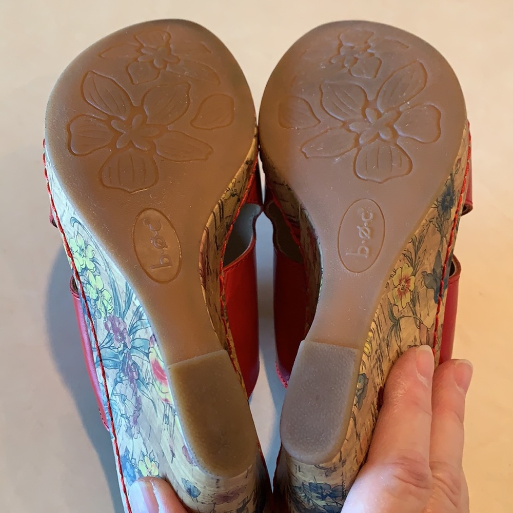 b.o.c. Wedge Sandals, size 8M - Picture 11 of 15